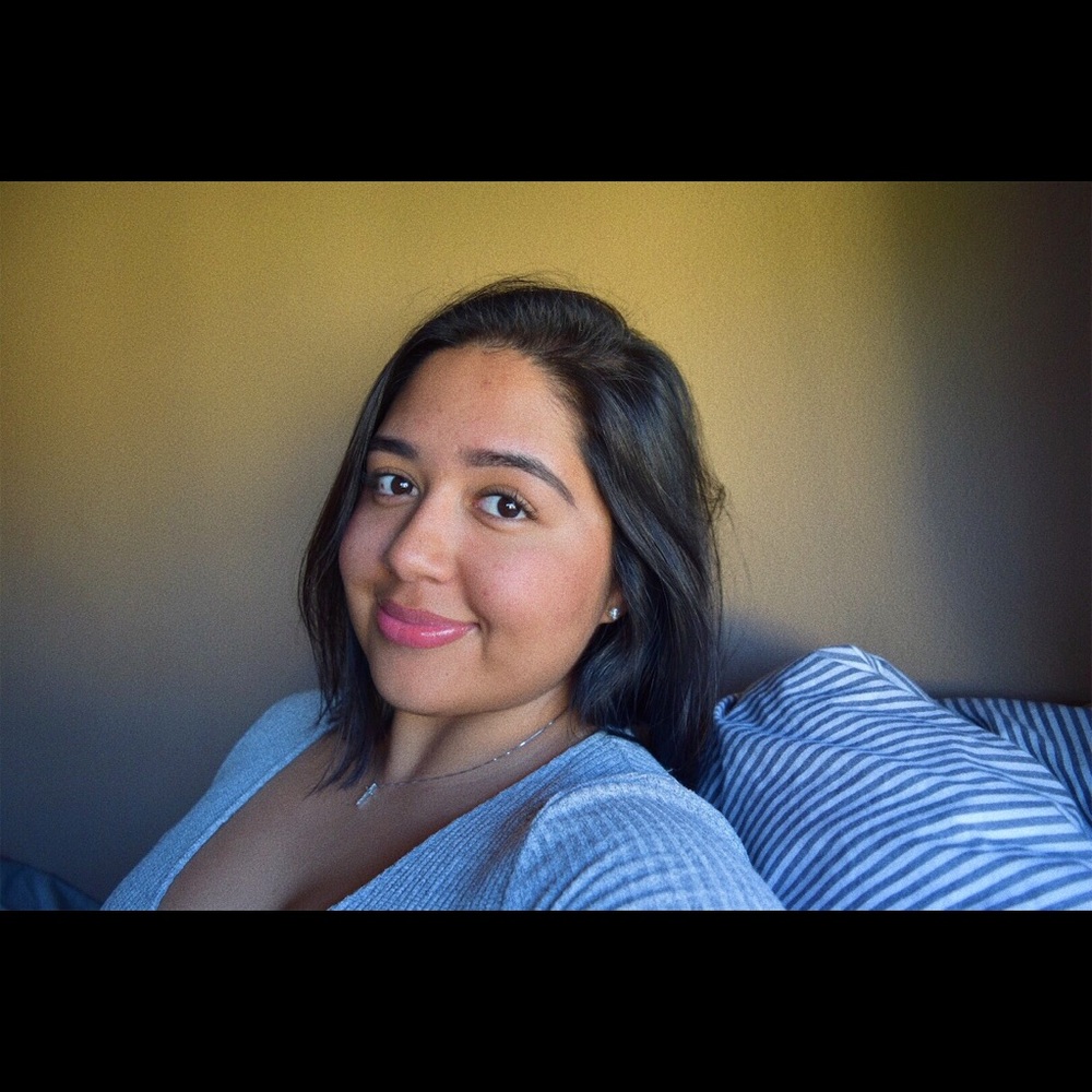 Meet your Posher, Daniella